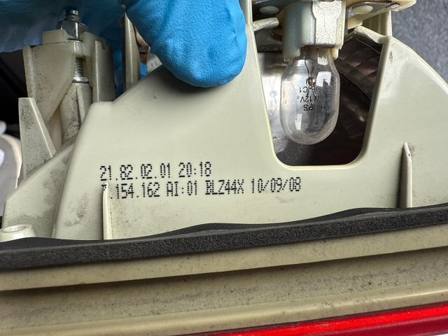 bontott BMW 3 E91 Jobb Belső Hátsó Lámpa