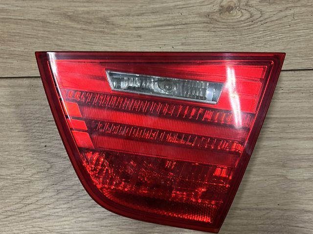 bontott BMW 3 E91 Jobb Belső Hátsó Lámpa