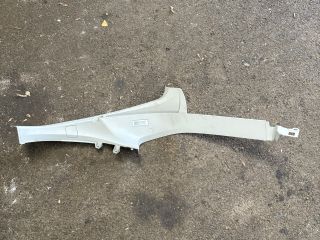 bontott BMW 3 E91 Jobb D Oszlop Burkolat