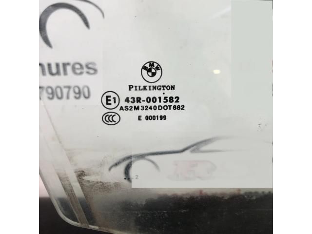 bontott BMW 3 E91 Jobb első Ablak