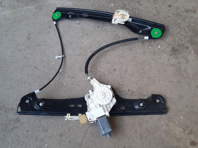 bontott BMW 3 E91 Jobb első Ablakemelő Szerkezet (Elektromos)