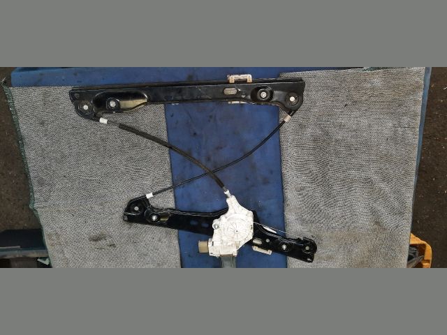bontott BMW 3 E91 Jobb első Ablakemelő Szerkezet (Elektromos)