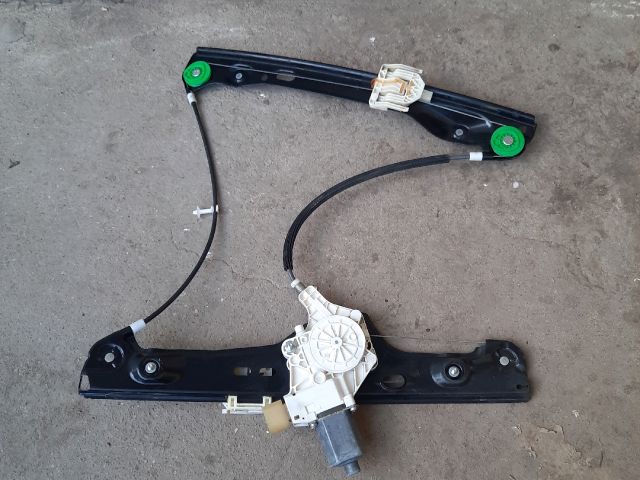 bontott BMW 3 E91 Jobb első Ablakemelő Szerkezet (Elektromos)