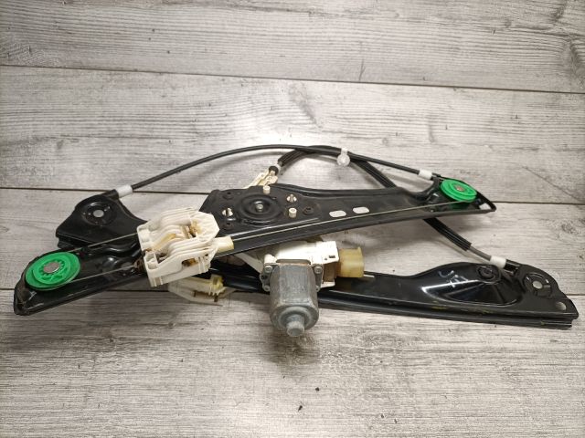 bontott BMW 3 E91 Jobb első Ablakemelő Szerkezet (Elektromos)