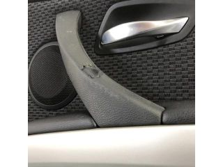 bontott BMW 3 E91 Jobb első Ajtó Kárpit