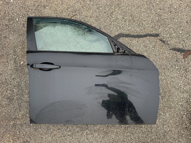 bontott BMW 3 E91 Jobb első Ajtó (Részeivel)