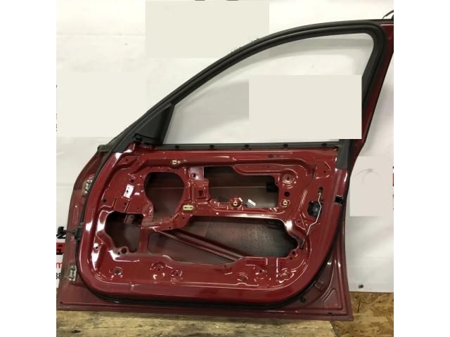 bontott BMW 3 E91 Jobb első Ajtó (Üres lemez)