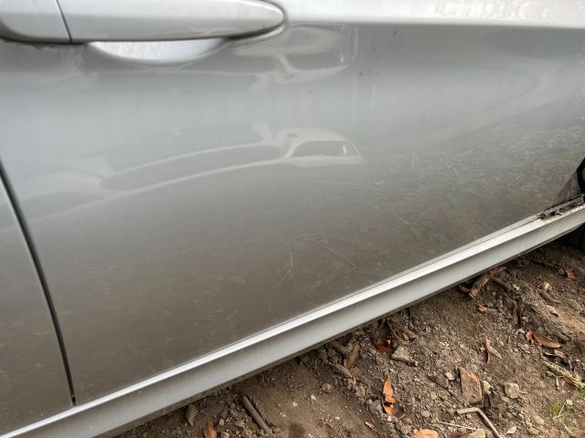 bontott BMW 3 E91 Jobb első Ajtó (Üres lemez)