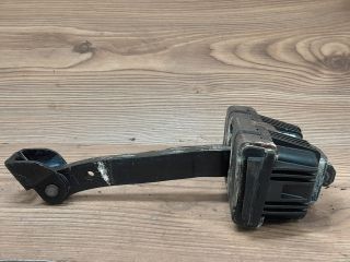 bontott BMW 3 E91 Jobb első Ajtóhatároló