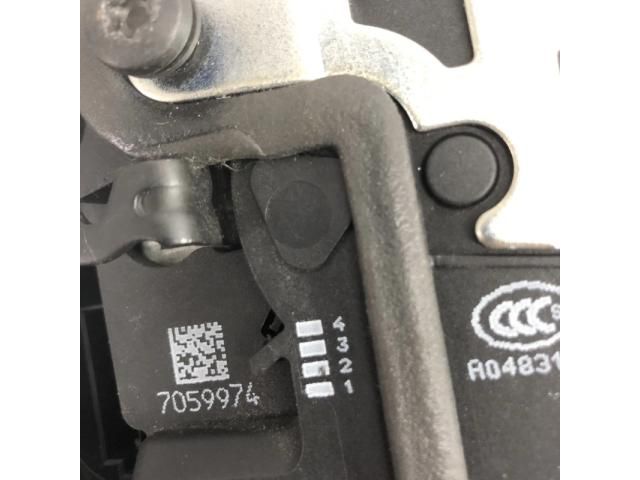 bontott BMW 3 E91 Jobb első Ajtózár