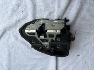 bontott BMW 3 E91 Jobb első Ajtózár