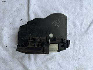 bontott BMW 3 E91 Jobb első Ajtózár