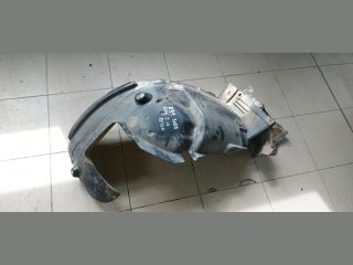 bontott BMW 3 E91 Jobb első Első Dobbetét (Kerékjárati, Műanyag)