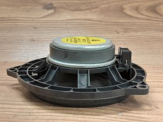 bontott BMW 3 E91 Jobb első Hangszóró