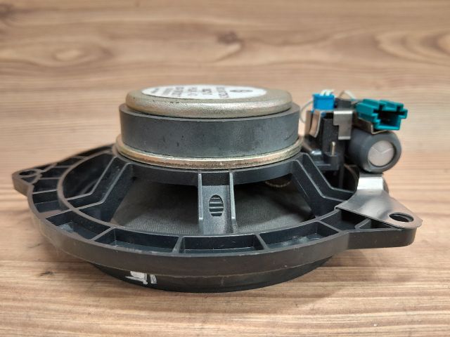 bontott BMW 3 E91 Jobb első Hangszóró