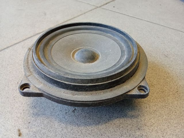 bontott BMW 3 E91 Jobb első Hangszóró