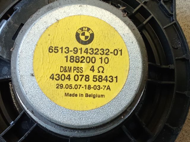 bontott BMW 3 E91 Jobb első Hangszóró
