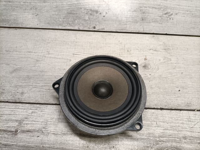 bontott BMW 3 E91 Jobb első Hangszóró