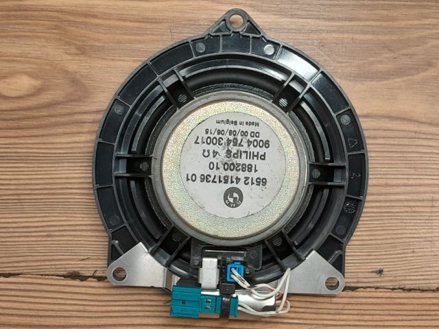 bontott BMW 3 E91 Jobb első Hangszóró