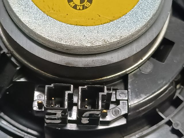 bontott BMW 3 E91 Jobb első Hangszóró