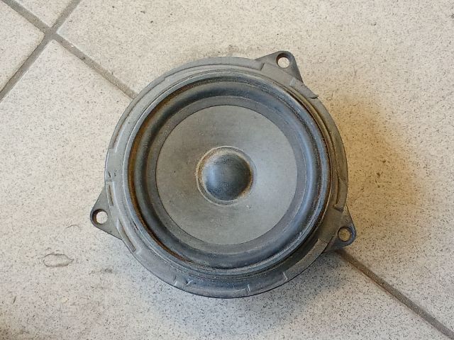 bontott BMW 3 E91 Jobb első Hangszóró