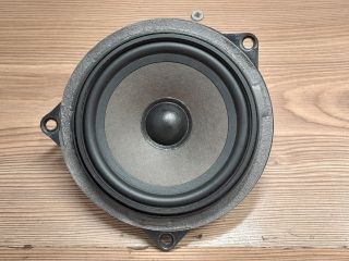 bontott BMW 3 E91 Jobb első Hangszóró