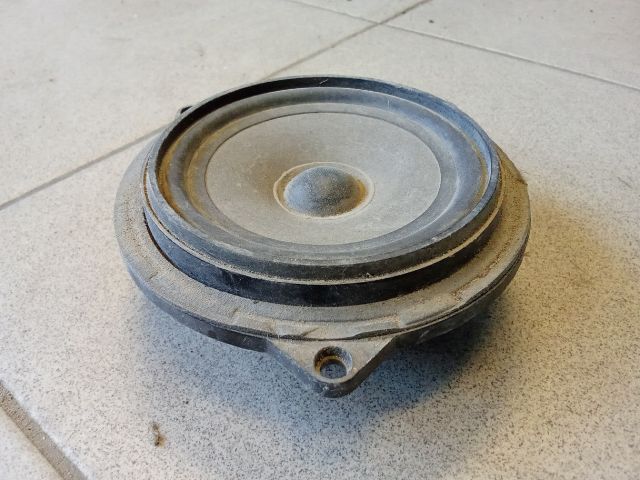 bontott BMW 3 E91 Jobb első Hangszóró