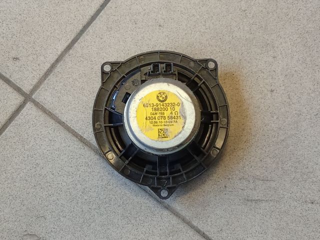 bontott BMW 3 E91 Jobb első Hangszóró