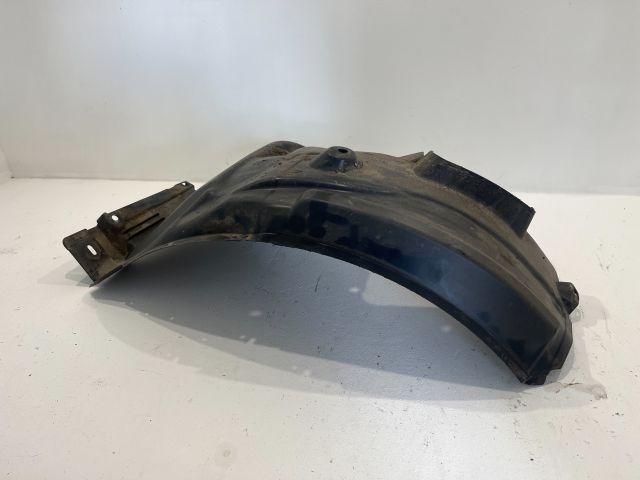 bontott BMW 3 E91 Jobb első Hátsó Dobbetét (Kerékjárati, Műanyag)