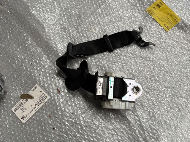 bontott BMW 3 E91 Jobb első Övfeszítő