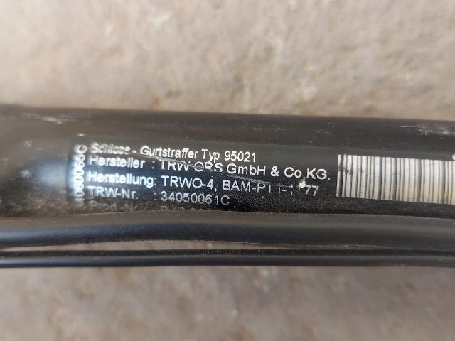 bontott BMW 3 E91 Jobb első Övfeszítő