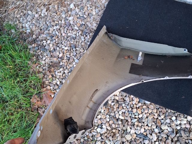 bontott BMW 3 E91 Jobb első Sárvédő