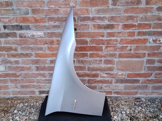 bontott BMW 3 E91 Jobb első Sárvédő