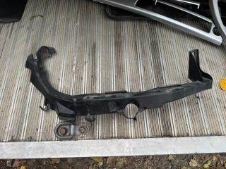 bontott BMW 3 E91 Jobb Fényszóró Lámpakeret