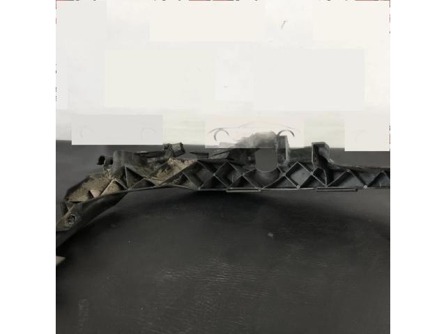 bontott BMW 3 E91 Jobb Fényszóró Tartó