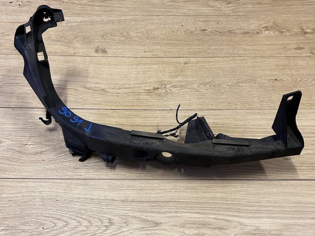 bontott BMW 3 E91 Jobb Fényszóró Tartó