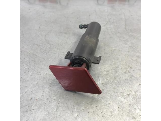 bontott BMW 3 E91 Jobb Fényszórómosó Fúvóka