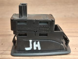 bontott BMW 3 E91 Jobb hátsó Ablakemelő Kapcsoló