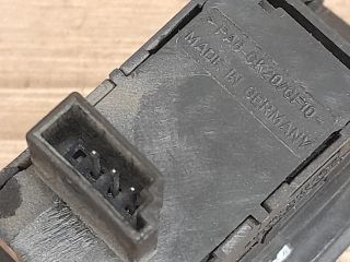 bontott BMW 3 E91 Jobb hátsó Ablakemelő Kapcsoló