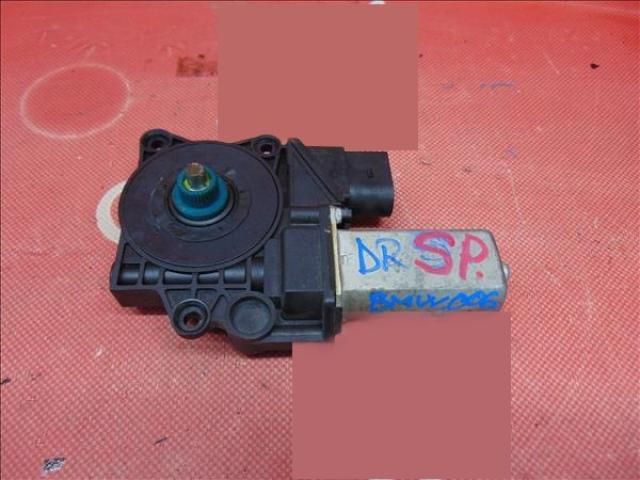 bontott BMW 3 E91 Jobb hátsó Ablakemelő Motor