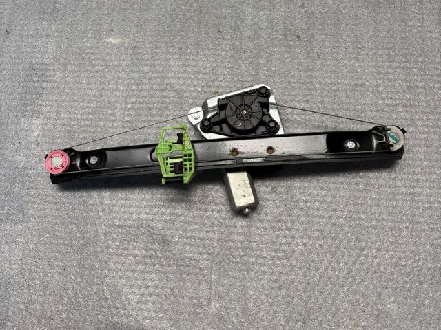 bontott BMW 3 E91 Jobb hátsó Ablakemelő Szerkezet (Elektromos)