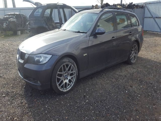 bontott BMW 3 E91 Jobb hátsó Ajtó (Részeivel)