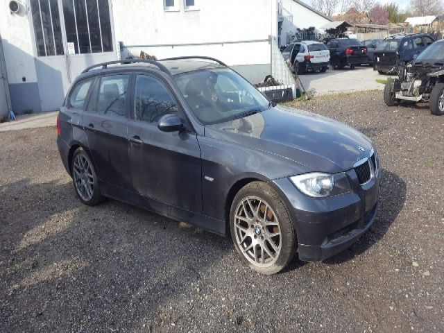 bontott BMW 3 E91 Jobb hátsó Ajtó (Részeivel)