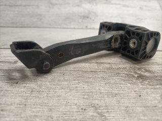 bontott BMW 3 E91 Jobb hátsó Ajtóhatároló