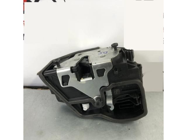 bontott BMW 3 E91 Jobb hátsó Ajtózár