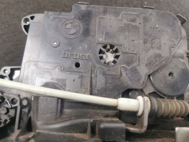 bontott BMW 3 E91 Jobb hátsó Ajtózár