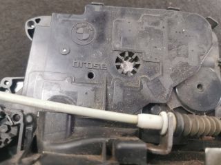 bontott BMW 3 E91 Jobb hátsó Ajtózár