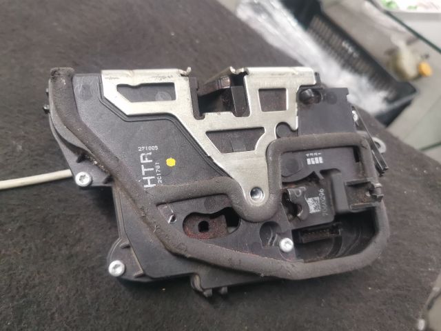 bontott BMW 3 E91 Jobb hátsó Ajtózár