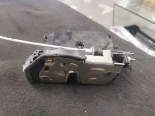 bontott BMW 3 E91 Jobb hátsó Ajtózár