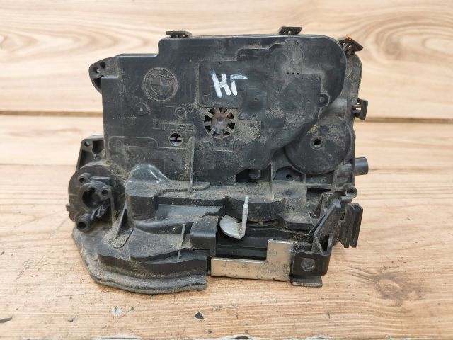 bontott BMW 3 E91 Jobb hátsó Ajtózár